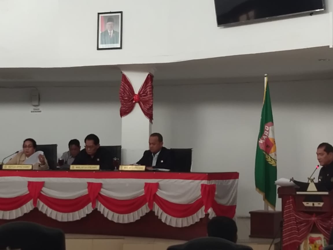 Ini Kata Bupati Karo Saat Penjelasan Ranperda Tentang Limbah B3 dan Ijin Lingkungan