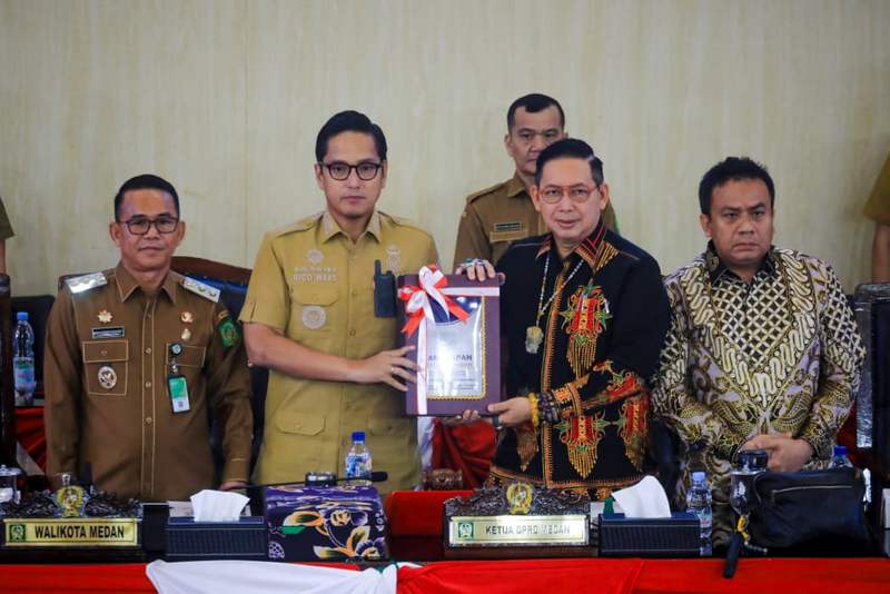 Rico Waas Paparkan Strategi Efisiensi APBD 2025: Tanpa Utang, Fokus Banjir dan Digitalisasi PAD