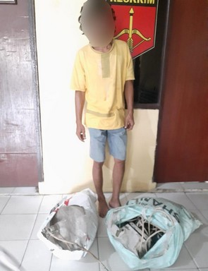 Pencuri Besi Milik PT. Morawa Inawood Digiring ke Mapolsek Tanjung Morawa