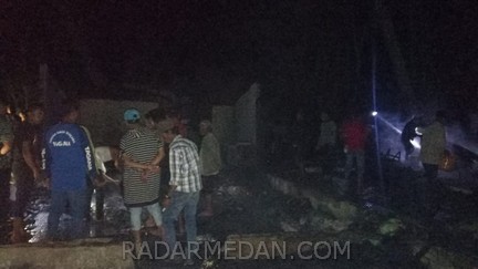 Sijago Merah Hanguskan 2 Unit Rumah di Payung