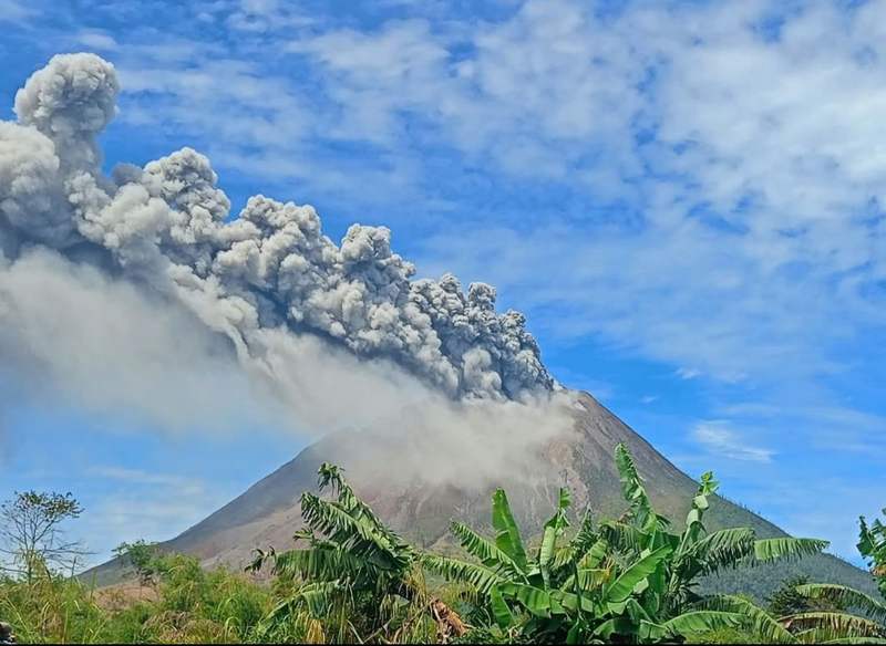 Gunung Sinabung Erupsi, Warga Diimbau Waspadai Aktivitas Vulkanik