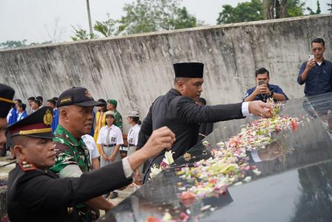 jIARAH1.jpg