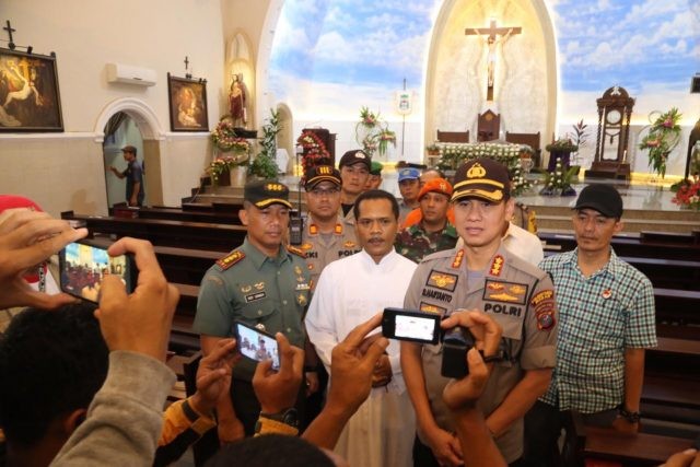 Jelang Natal, Kapolrestabes Medan Bersama Dandim 0201/BS Lakukan Pengecekan Keamanan Gereja