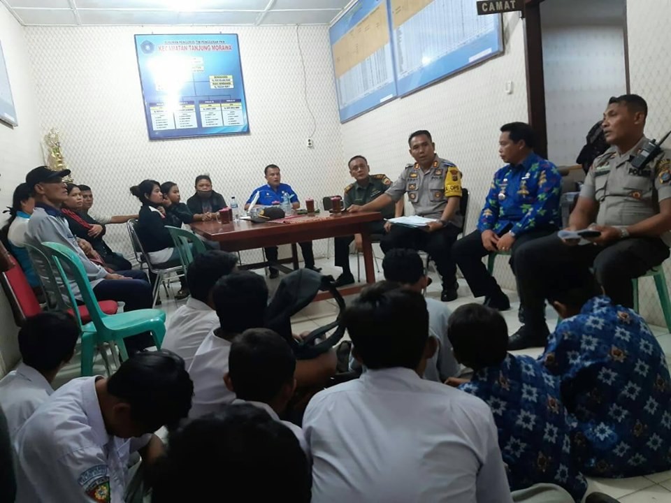 Kapolres Deli Serdang Peringati Sejumlah Pelajar Yang Terjaring Razia Operasi Kasih Sayang