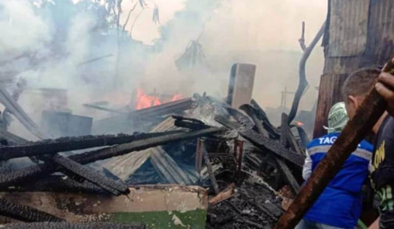 Enam Unit Rumah di SIbolga Habis Dilalap Sijago Merah