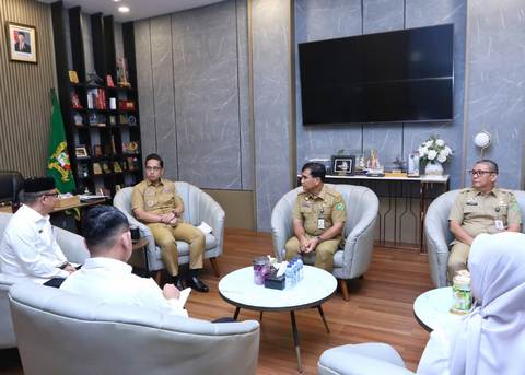 Tahun Haji 2026, Rico Waas Dorong Peningkatan Layanan bagi Jemaah Haji Medan