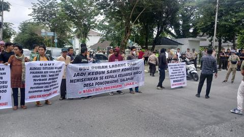 Warga Desa Poncowarno Tuntut USU Bayarkan Hak yang Ditunggu Selama 39 Tahun