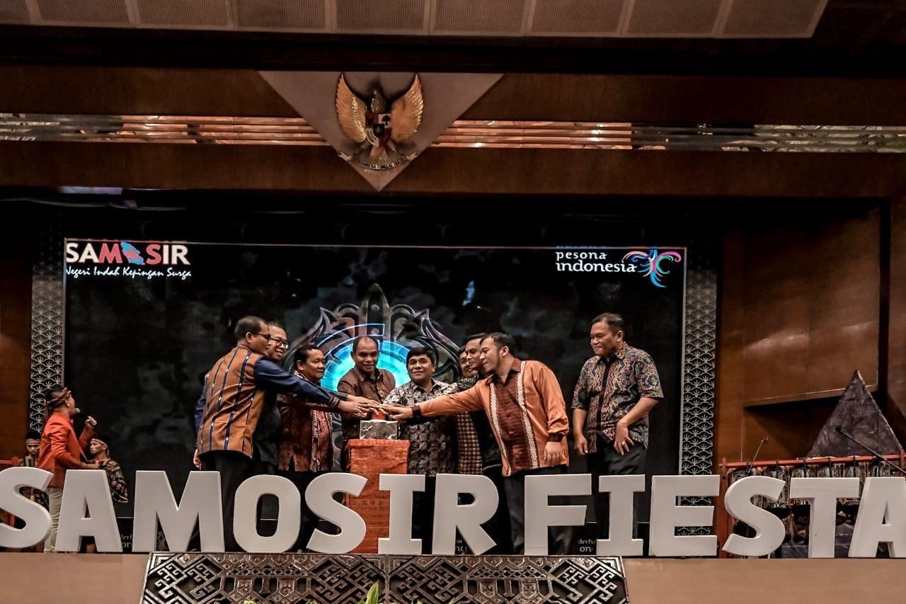 Promosikan Danau Toba, Kemenpar dan Bupati Samosir Gelar Horas Samosir Fiesta 2020 di Jakarta