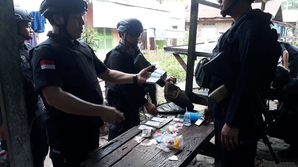 Aplikasi Polisi Kita Informasikan Peredaran Narkoba, Polisi Amankan Dua Tersangka