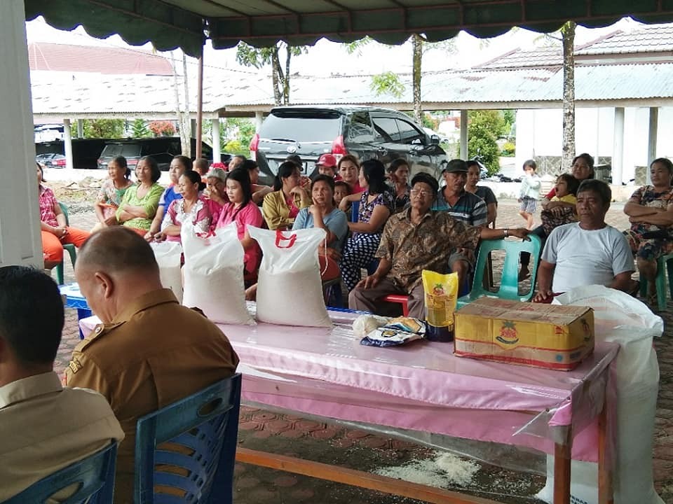 Jelang Natal, Pemkab Nias Barat Gelar Operasi Pasar Murah