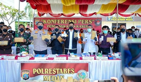 Suami Isteri Terlibat Home Industri Narkotika Diamankan Polrestabes Medan