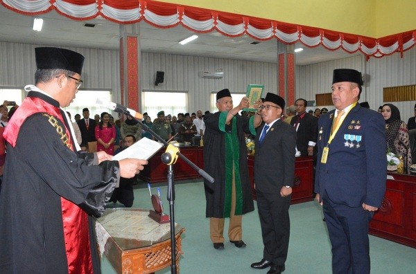 Ketua dan Wakil Ketua DPRD Sibolga Dilantik