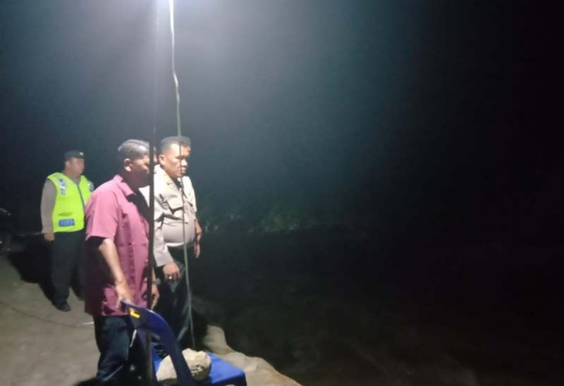 Diduga Hanyut Dialiran Sungai Bahbolon, Polres Tebing Tinggi Turun Lakukan Pencarian