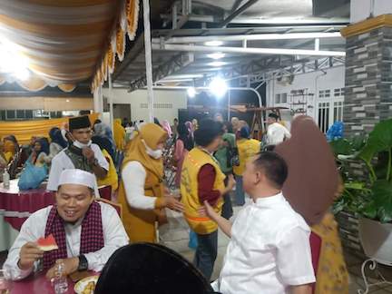 petugasbersih.jpg
