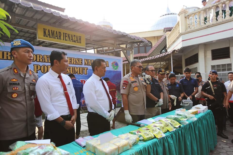 Kapoldasu : Dua Perwira Polisi Terlibat Narkotika Dalam Proses Pemberhentian Tidak Hormat