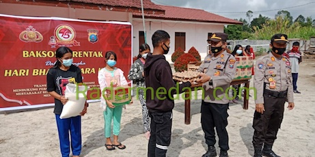 Jelang Peringatan HUT Bhayangkara ke-75 Polres Taput Gelar Bakti Sosial Santuni Panti Jompo