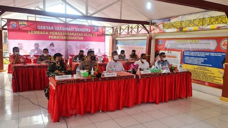 Forkopimda Simalungun Ikuti Rapat Evaluasi dan Tindak Lanjut PPKM Level 4 Secara Virtual