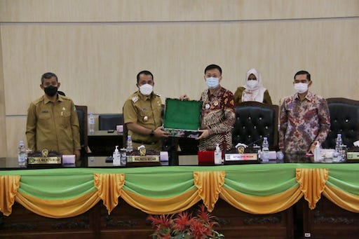 Pemko Medan dan DPRD Lanjutkan Pembahasan Ranperda Tentang Penetapan Zonasi PKL