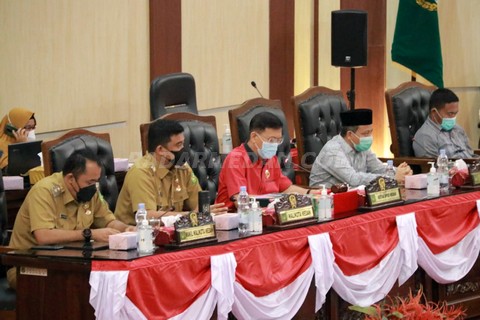 Wali Kota Medan Hadiri Paripurna DPRD Atas Ranperda P-APBD 2021