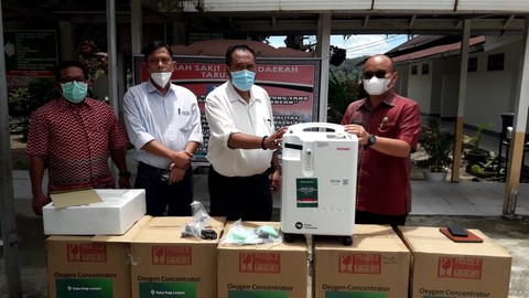 Dukung RSUD Tarutung Tangani Covid-19, TPL Serahkan  Bantuan Oksigen Konsentrator