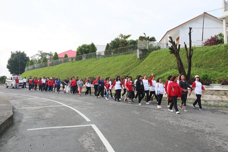 Jalan Sehat Meriahkan Hari Ibu ke 91 Tapanuli Utara