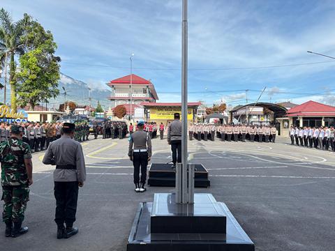 Polda Sumbar Gelar Apel Pasukan Pengamanan Memperingati 100 Tahun Jam Gadang di Polresta Bukittinggi
