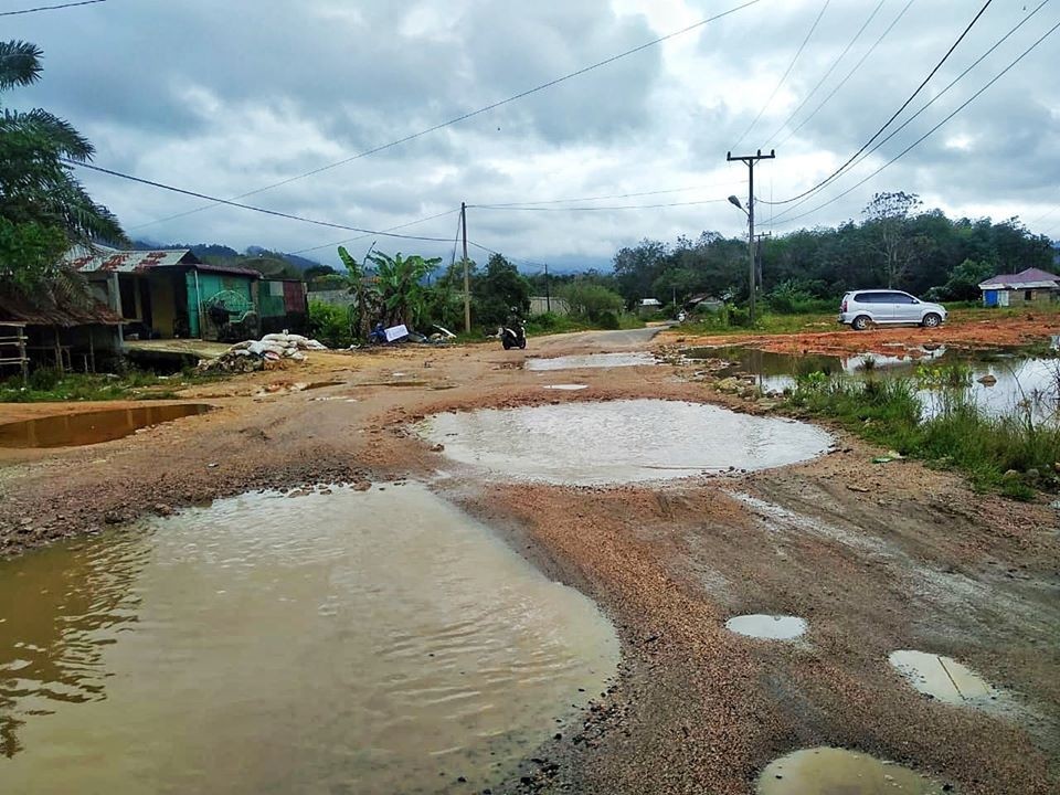 Pemkab Tapteng Usulkan Penanganan Tiga Ruas Jalan Provinsi Di Wilayah Tapteng