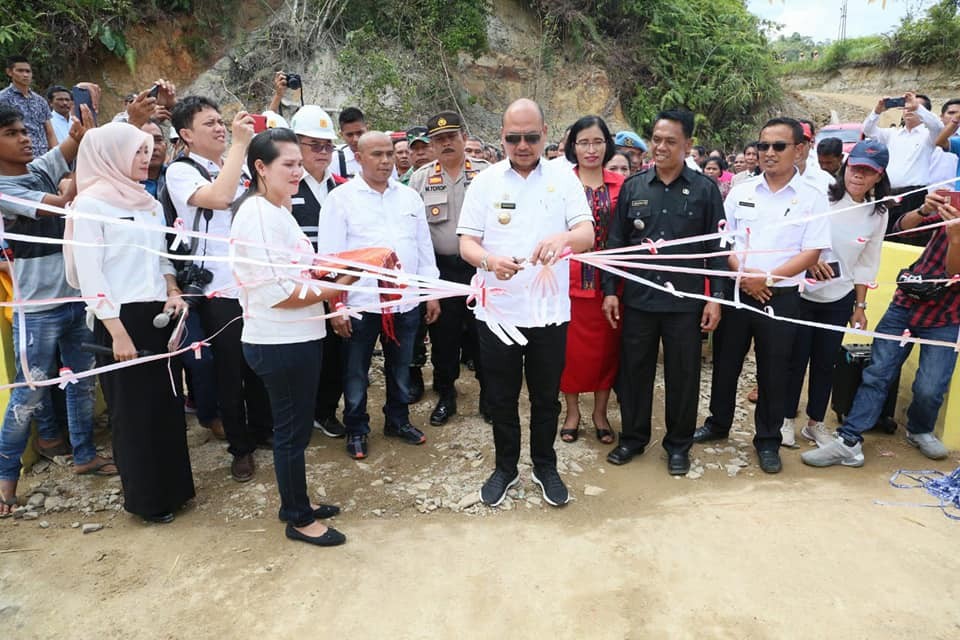 Bupati Taput Resmikan Pemakaian Jembatan Aek Godang