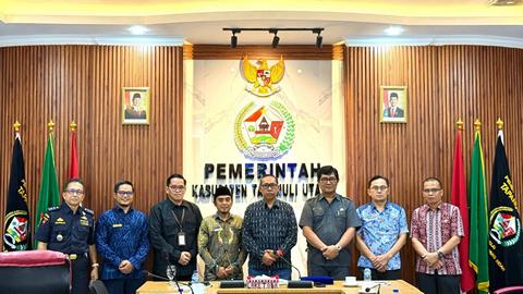 Bupati Taput Terima Kunjungan Kepala Kantor Pelayanan Kekayaan Negara dan Lelang Padang Sidempuan