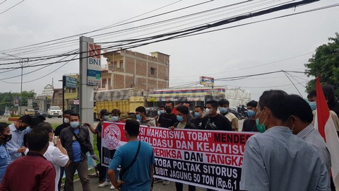 Aliansi Mahasiswa Toba Minta Kapoldasu Periksa Bupati Toba