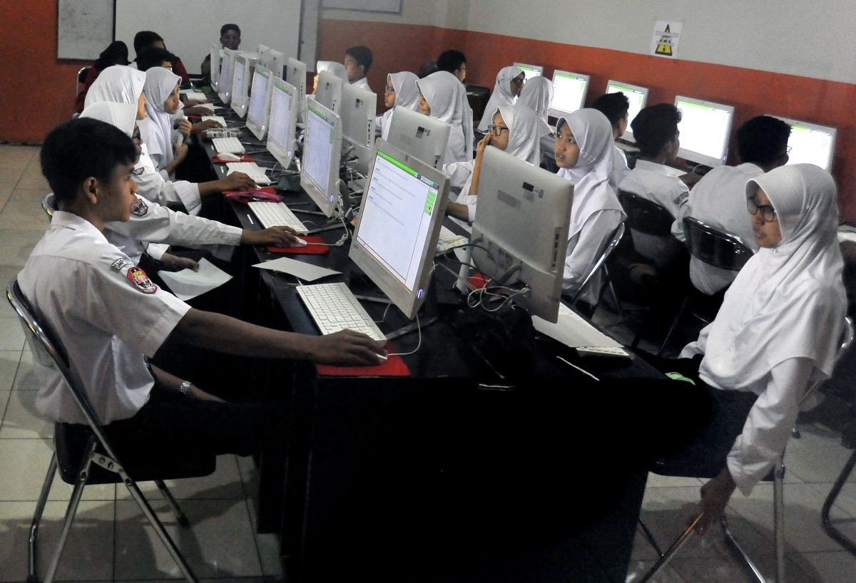 Wakil Walikota Siantar Tinjau UN Berbasis Komputer