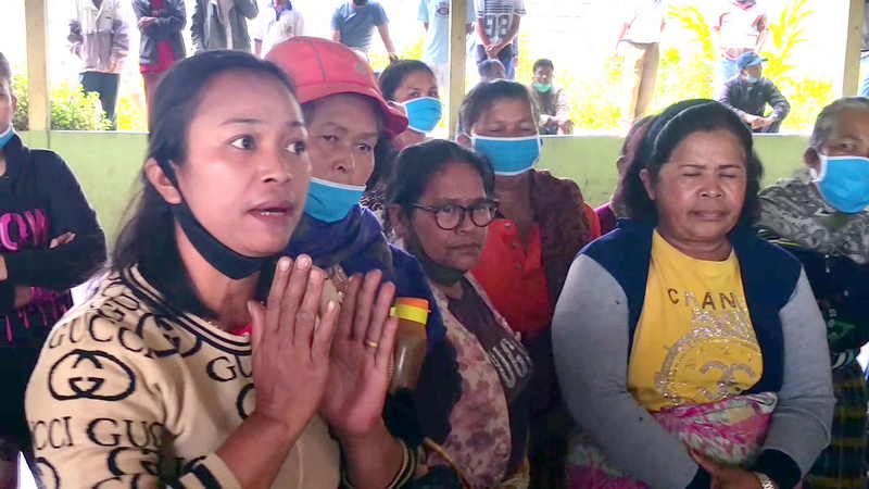 Ibu-ibu Warga Merek Trauma, Begini Video Proses Upaya Damai Oknum TNI vs Warga