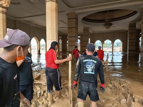 Wamendagri Apresiasi dan Berterima Kasih atas Bantuan Wali Kota Medan untuk Aceh Tamiang