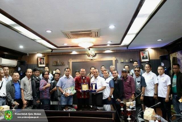 Pemkab Solok Gandeng Wartawan Kunjungi Pemko Medan