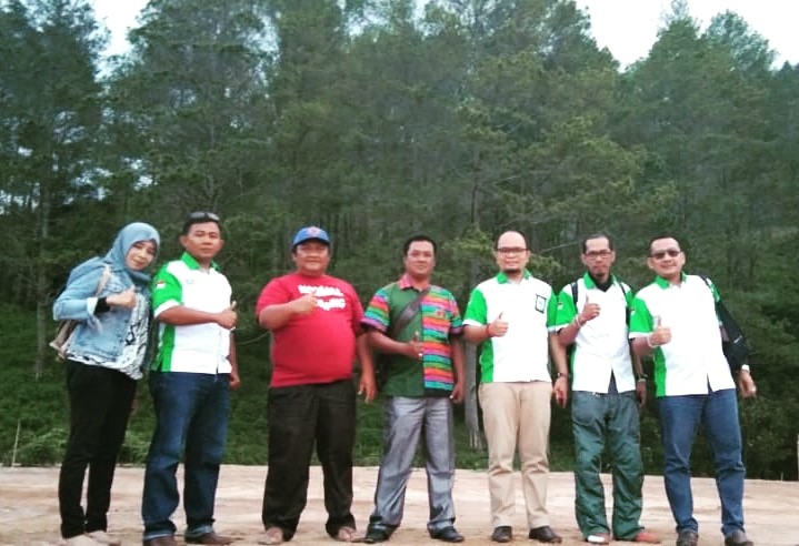 DPW Walantara Sumut Kagumi Destinasi Wisata Alam Puncak Pelangkah Gading